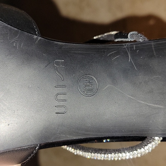 NEW Women's Size 10M beautiful 4  inch heels - Picture 9 of 10